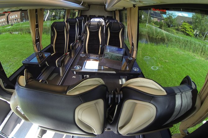 1-15pers Taxi/Bus Transfer Amsterdam Airport to Rotterdam Airport - The vehicles: what size fits your group