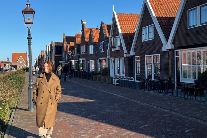 4h Private Tour from Ams to Volendam and Marken- Electric Car - A small-group electric-car ride to Marken and Volendam