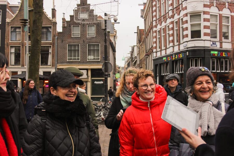 Amsterdam: 1,5-Hour Red Light District Tour - Nieuwmarkt Square, then out to De Wallen