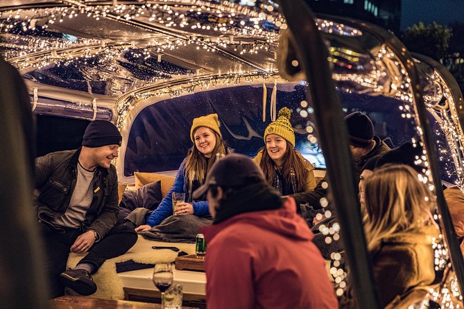 Amsterdam 2-Hour Evening Cruise With Live Guide and Bar - Cheese museum storytelling, plus the snacks that actually keep you happy