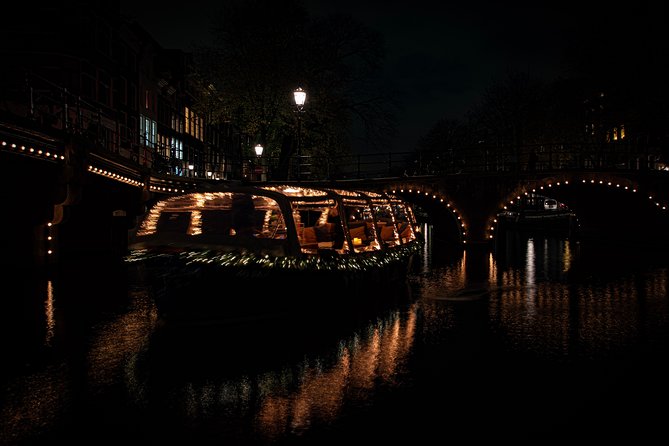 Amsterdam 2-Hour Evening Cruise With Live Guide and Bar - Prinsengracht and the wealthy canal: where the canal wealth story clicks