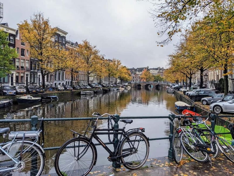 Amsterdam: 2-hour Rembrandt & Van Gogh walking tour - Oudemanhuispoort and the artist network feeling