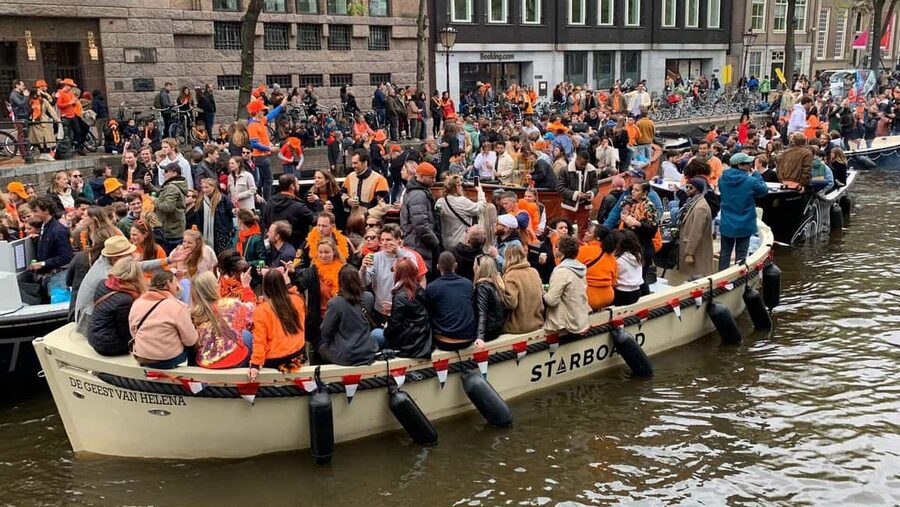 Amsterdam: 3 Hour Kings Day Boat Party with Unlimited Drinks - Quick reasons to book