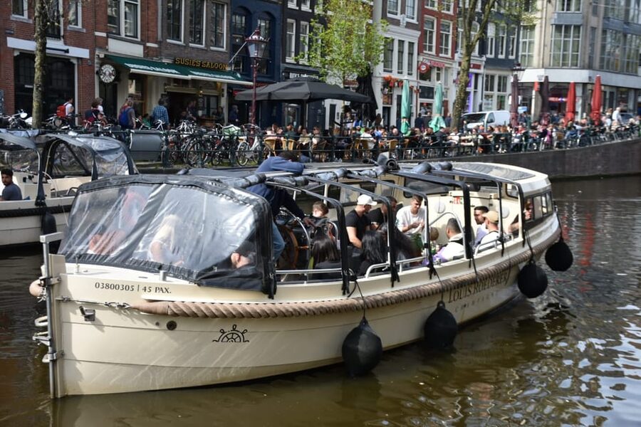 Amsterdam: 420 Smoke-Friendly Boat Tour - Price and Value: Is $29 Worth It for This 1-Hour Format?