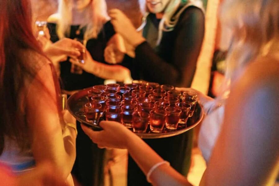 Amsterdam: 5-Day Pub Crawl & VIP Party Pass - Your VIP Night Flow: How the Crawl Keeps Momentum