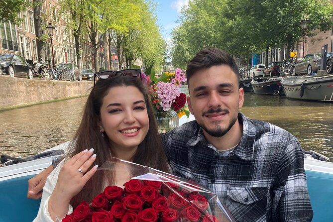 Amsterdam 90-min Private Canal Cruise with Live Guide and Drinks - The feel of a private 90-minute canal cruise