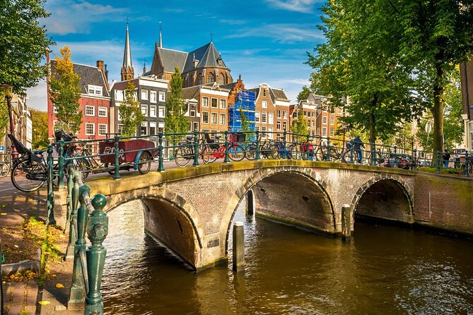 Amsterdam Airport (AMS) Transfer to Amsterdam/Rotterdam/Keukenhof - Arrival at AMS: pickup that actually feels organized