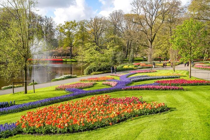 Amsterdam Airport (AMS) Transfer to Amsterdam/Rotterdam/Keukenhof - From airport to Amsterdam, Rotterdam, or Keukenhof: what to expect at drop-off