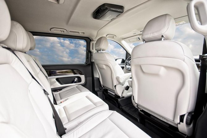 Amsterdam Airport Private Arrival Transfer by Luxury Van - The Ride: Mercedes V-Class comfort in about 25 minutes