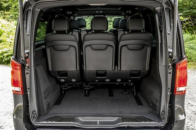 Amsterdam Airport Private Arrival Transfer by Luxury Van - Should You Book This Private Arrival Transfer?