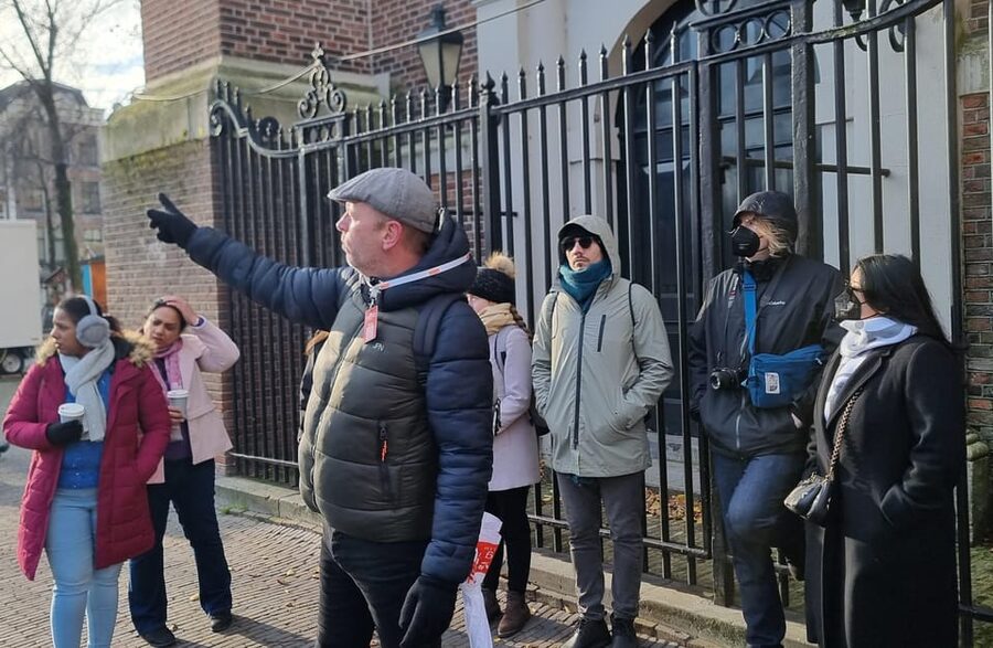 Amsterdam All In One Tour Walking Tour - Behind the Red Windows: Red Light District context you can actually use