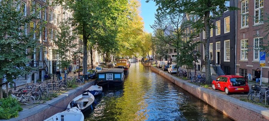 Amsterdam All In One Tour Walking Tour - The tour’s two heavier chapters: weed culture and the Hunger Winter