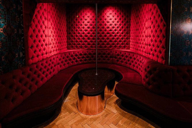Amsterdam: Behind the Scenes Strip Club Tour with Ex-Sex Worker - The Layout and Stairs Reality Check