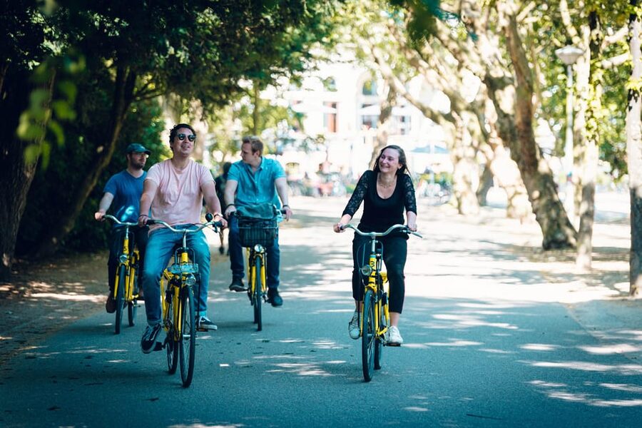 Amsterdam Bike Rental: Central Station & City Center - Getting Your Bike Fast: Sizing, Brakes, and Lock System