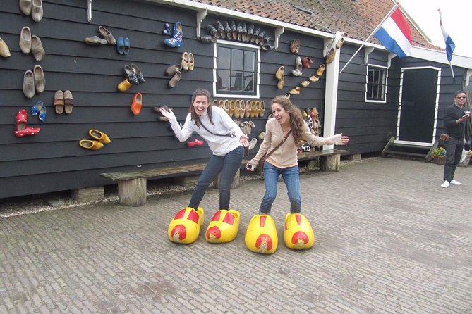 Amsterdam Bike Rental with free GPS narrated bike tour - Getting started in your first 30 minutes