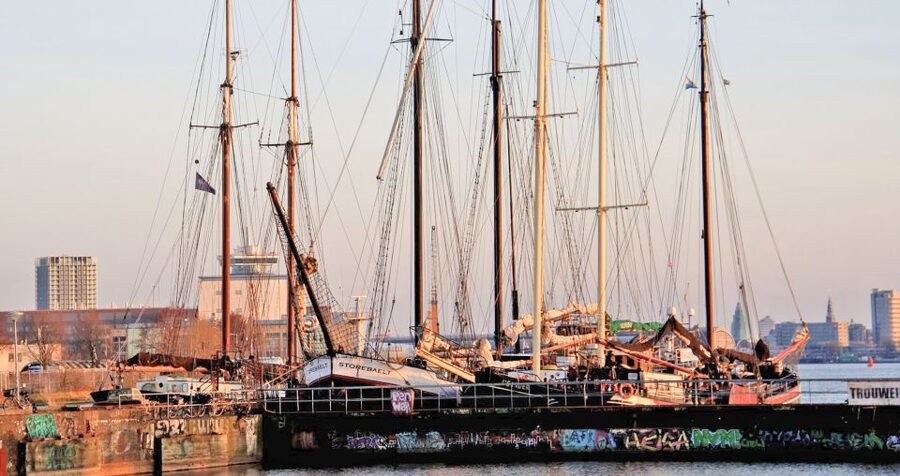 Amsterdam: Bike Tour (Noord) in German or English - From the IJ to Noord: the ride’s first story (IJ River stop)