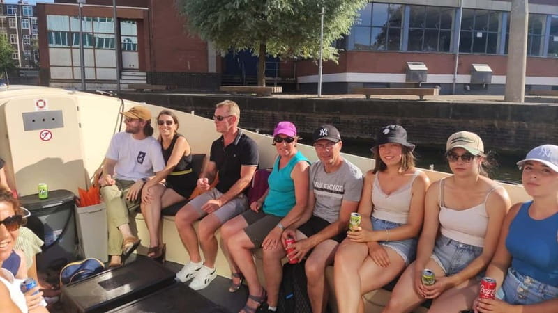 Amsterdam bike tour with a French-speaking guide local! - Bikes, brakes, and comfort details that actually matter