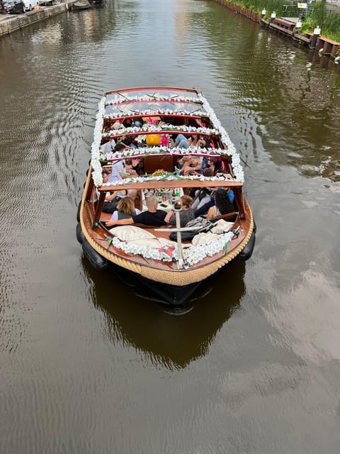 Amsterdam: Boat Tour with Optional Unlimited Drinks - Stop-by-stop: how the route builds a mental map fast
