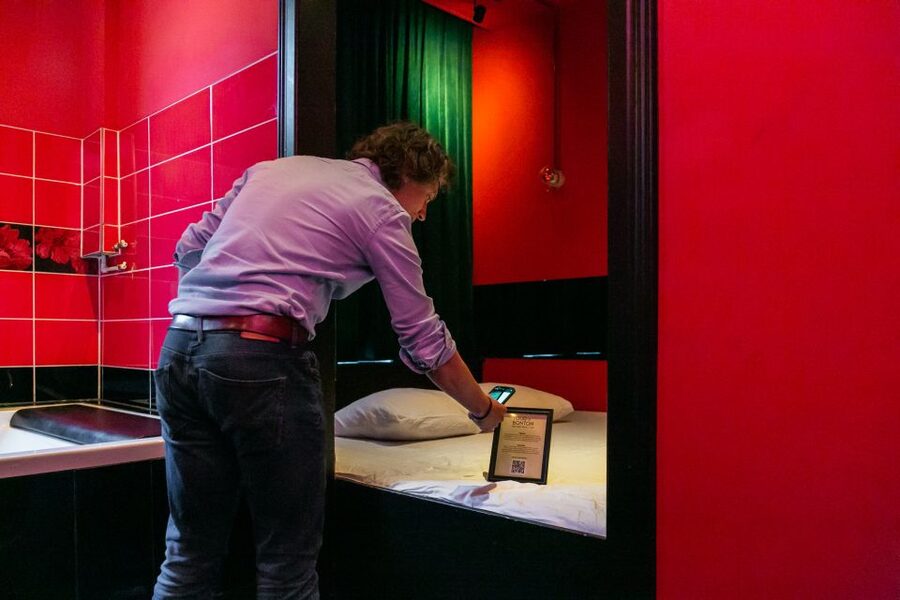 Amsterdam: Brothel Tour with Sex Worker Guide - Your guide: former sex worker, lots of questions, real talk