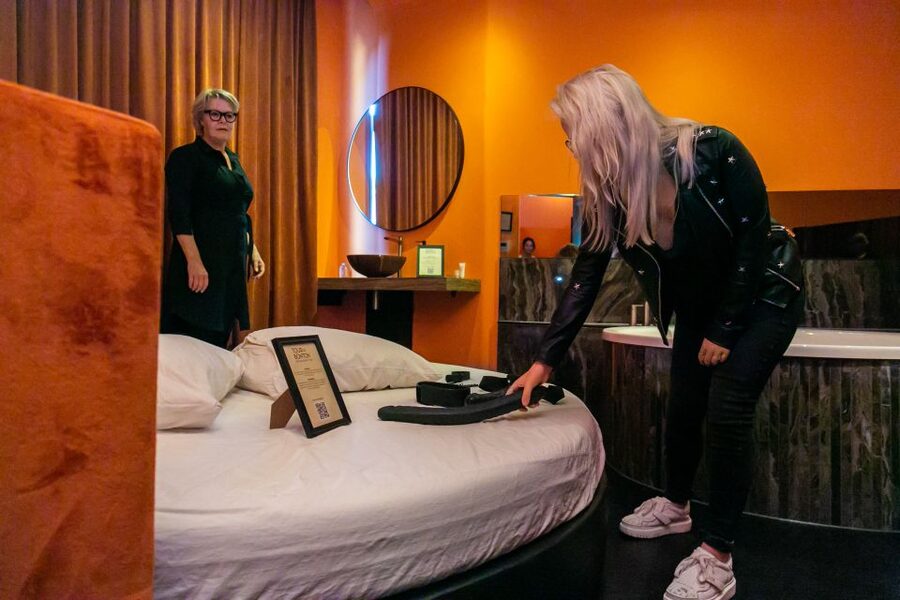 Amsterdam: Brothel Tour with Sex Worker Guide - QR codes, photos, and the rare chance to try a pole