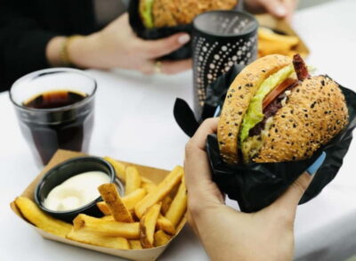 Burger Cruise – Burgerbar & Canal Cruise