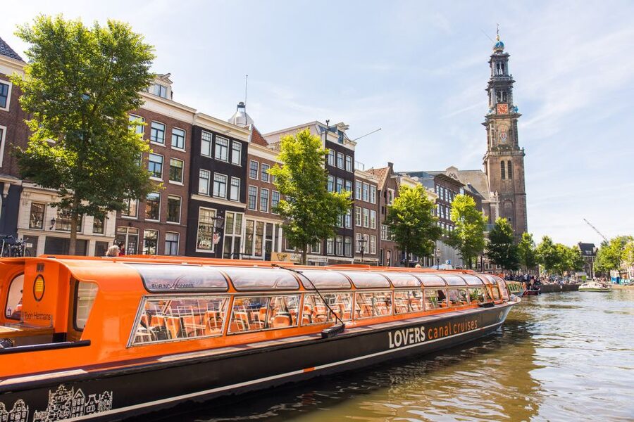 Amsterdam: Canal Cruise and Entrance to Xtracold Icebar - Price and Value: Why $41 Can Feel Like a Win