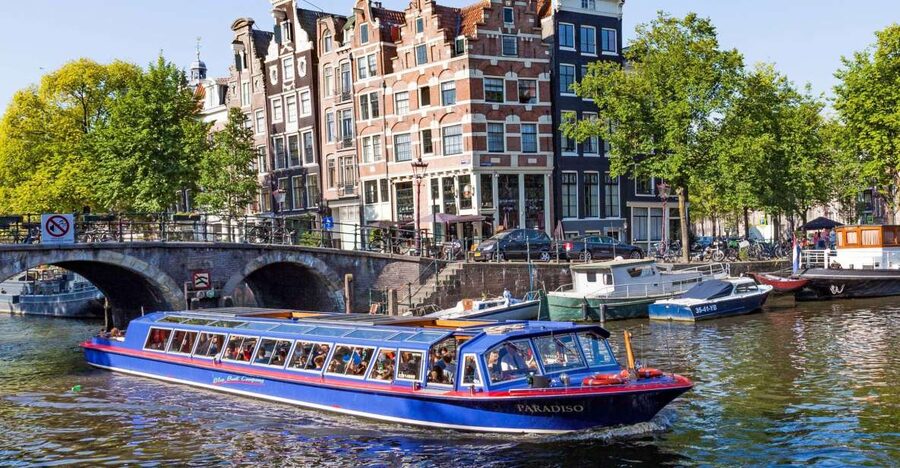 Amsterdam: Canal Cruise and Jewish Cultural Quarter Tickets - How the One-Month Ticket Fits Into Your Amsterdam Day