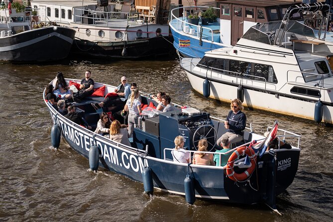 Amsterdam Canal Cruise with Live guide & Two drinks - Central St. - Key highlights at a glance