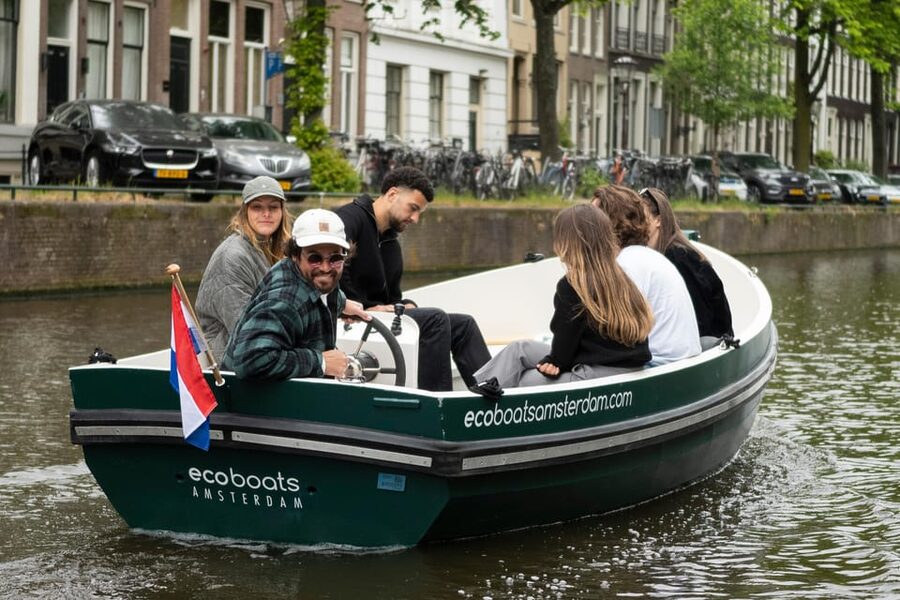 Amsterdam: Captain For a Day 2-Hour Boat Rental - Your 2 Hours on the Canals: How to Actually Use the Map