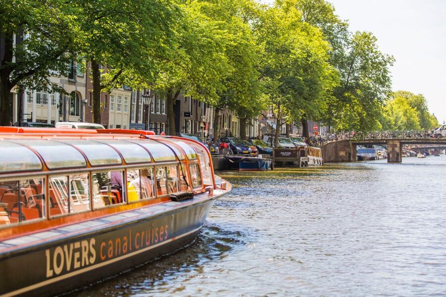 Amsterdam: City Centre Canal Cruise including Audioguide - What You’ll Learn on the Audio Guide, 19 Languages Included
