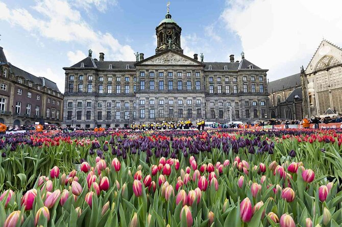 Amsterdam City Private Tour & Canal Cruise - Dam Square, Royal Palace, and the monument on remembrance