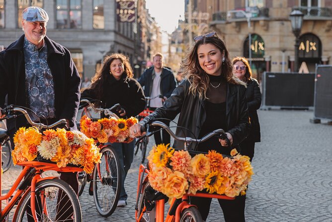 Amsterdam City Top Highlights Guided Bike Tour - Vondelpark and the museum quarter, a break from the hard edges
