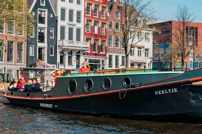 Amsterdam Classic Canal Cruise on a Historic Tugboat - Who Should Book This Classic Tugboat Cruise?