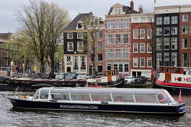 Amsterdam Classic Canal Cruise with Live Guide - Key highlights you will actually feel