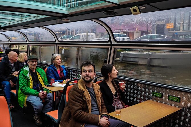 Amsterdam Classic Canal Cruise with Live Guide - How the live guide changes everything