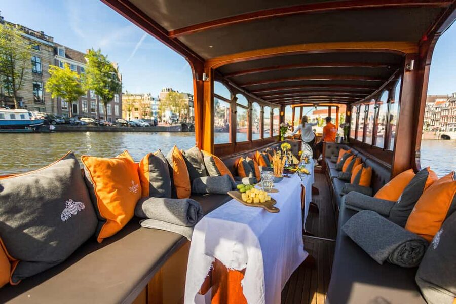 Amsterdam: Classic Saloon Boat Cruise with Cheese & Wine - Price and value: when the cheese and wine option pays off