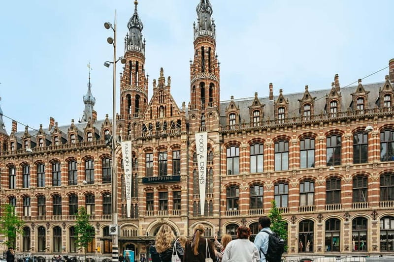 Amsterdam: Cultural Highlights Walking Tour - A tight two-hour loop through the real Amsterdam