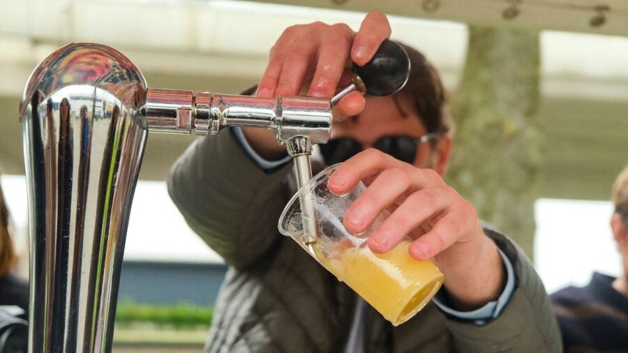 Amsterdam: Dutch Beer Bike Blast Tour with Onboard Bar - Price and value: is $37 a good deal?