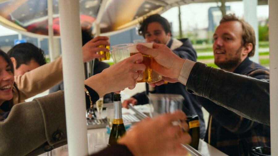 Amsterdam: Dutch Beer Bike Blast Tour with Onboard Bar - Best for groups, bachelors, and first-time Amsterdam visitors