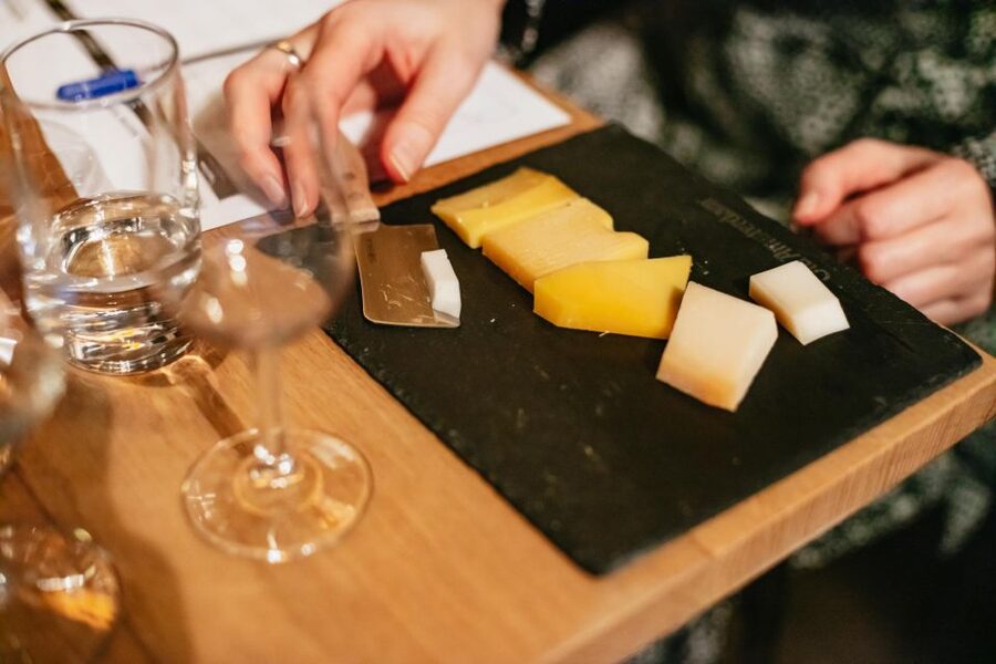 Amsterdam: Dutch Cheese Tasting Experience with Wine - Who will love it most, and who might not