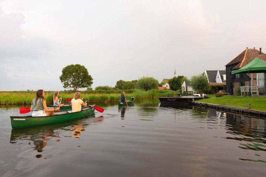 Amsterdam: Dutch Countryside Sunset Canoe Tour - Why the Dutch countryside at sunset beats a city-only evening