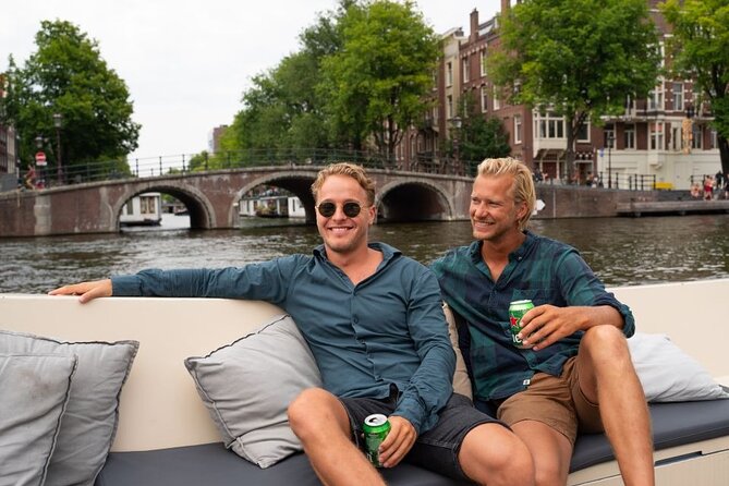 Amsterdam: Evening Candle Light Cruise With Wine & Cheese - Meeting Point Reality: How to Find Your Boat Without Stress