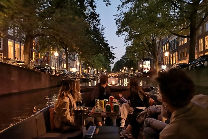 Amsterdam Evening Cruise in Small Group - Blauwburgwal and the quieter side of canal life