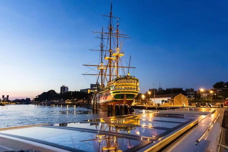Amsterdam: Evening Cruise with Optional Wine and Snacks - Getting There at Stadhouderskade 501 (and Picking the Best View)