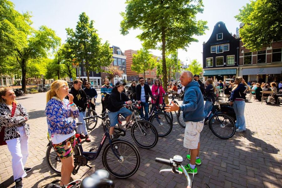 Amsterdam: Explore the City Highlights by Bike - Vondelpark: the calm break that makes the ride feel easy