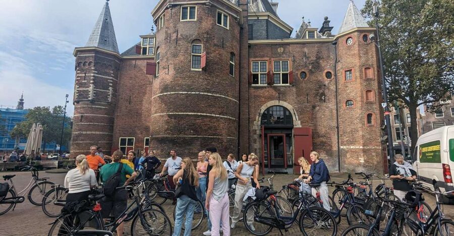 Amsterdam: Explore the City Highlights by Bike - Meeting at Oosterdoksstraat 106, then getting rolling the Amsterdam way