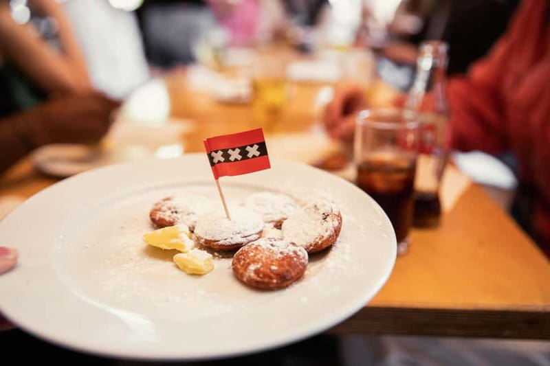 Amsterdam: Food and Canal Tour - Guide style and small group energy: the difference between good and great