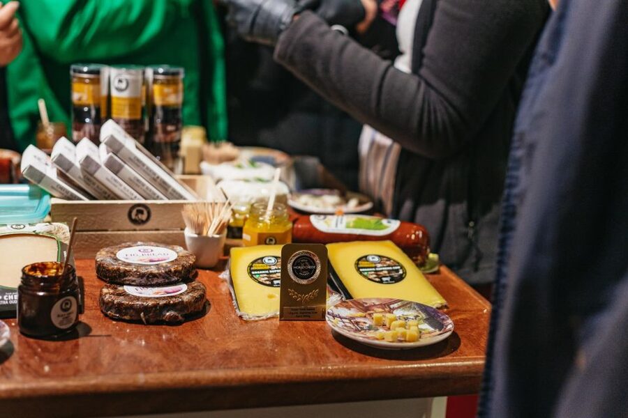 Amsterdam: Food and Culture Walking Tour with Tastings - Starting at the Flower Market, not a random tourist street