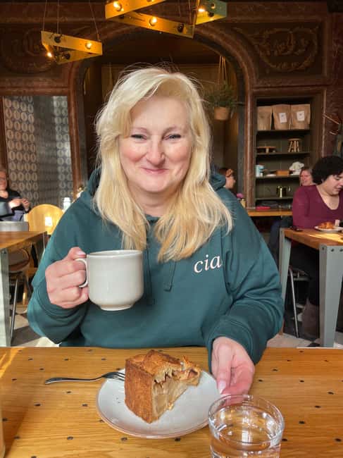 Amsterdam: Food Walking Tour - Price, portion size, and how to make it worth it