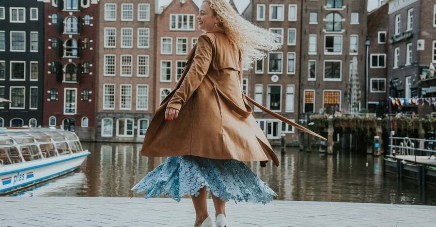 Amsterdam: Full private photosession around the city - How the session flows in real life (what happens during those 45 minutes)
